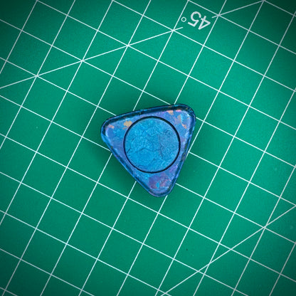 Ispinenkliq V2 - Crystal Titanium- Haptic Magnetic Rotating Clicking Spinner