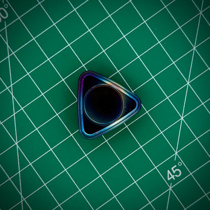 Ispinenkliq - Titanium- Haptic Magnetic Rotating Clicking Spinner